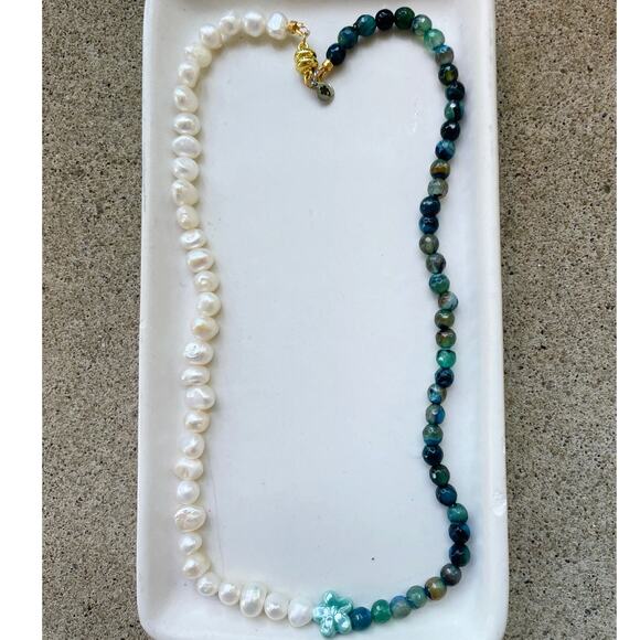 NWT, Artisan Crafted, Freshwater Pearl & Teal Stone Necklace, 19" Magnetic Clasp - Picture 2 of 5